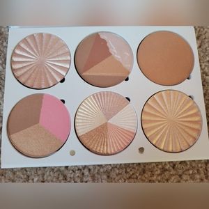 On The Glow Pallete NEW